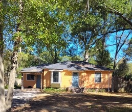 Building Photo - 624 Avalon Rd