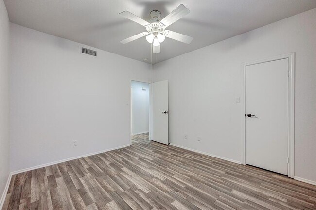 Building Photo - 7950 N Stadium Dr