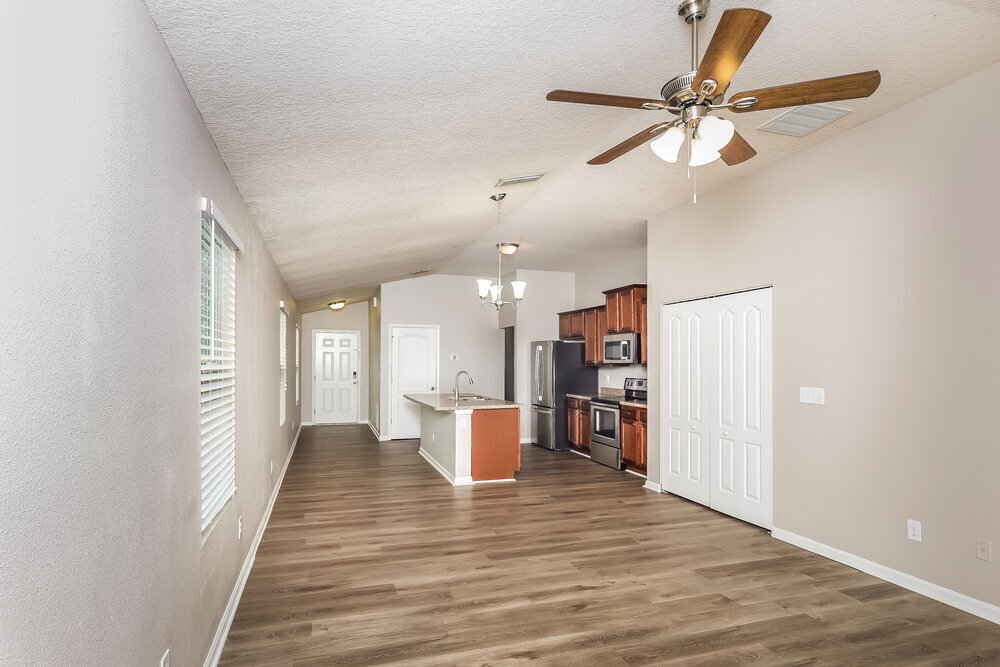 Building Photo - 3830 Julia Marie Drive