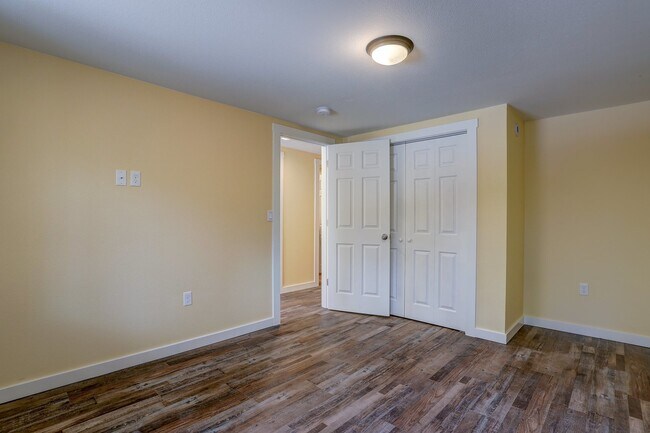 Building Photo - Fully Remodeled 2 Bedroom Westside ADU on NW Portland Ave - River West Neighborhood
