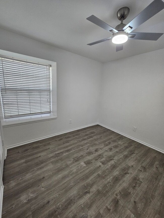 Building Photo - Allen | 3 Bed 2 Bath | Single Family Home ...