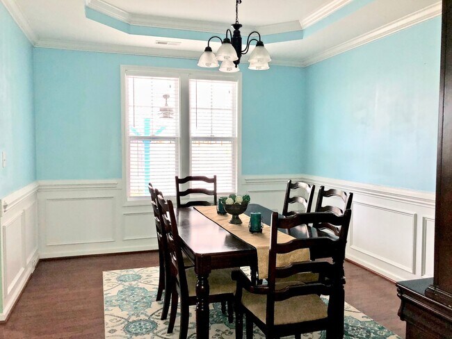 Building Photo - 4 Bedroom, 2.5 Bath in Trotters Bluff in Harnett County Close to Bragg!