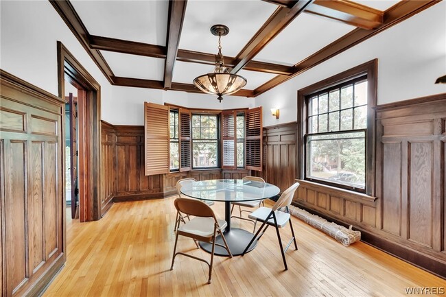 Building Photo - 610 Ashland Ave