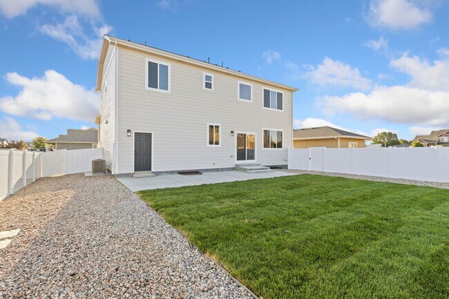 Building Photo - 7578 Little Fox Ln