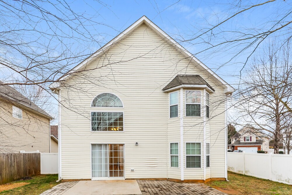 Building Photo - 2230 Gateview Ct
