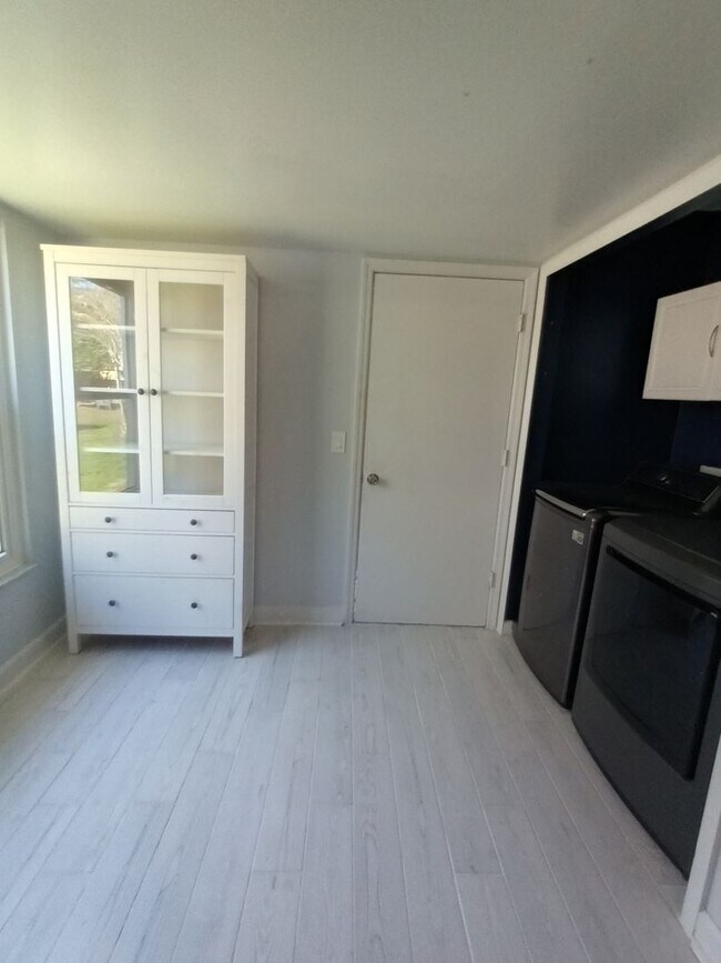 Building Photo - 2 Bed / 2 Bath Single Family for Rent in Oviedo, FL