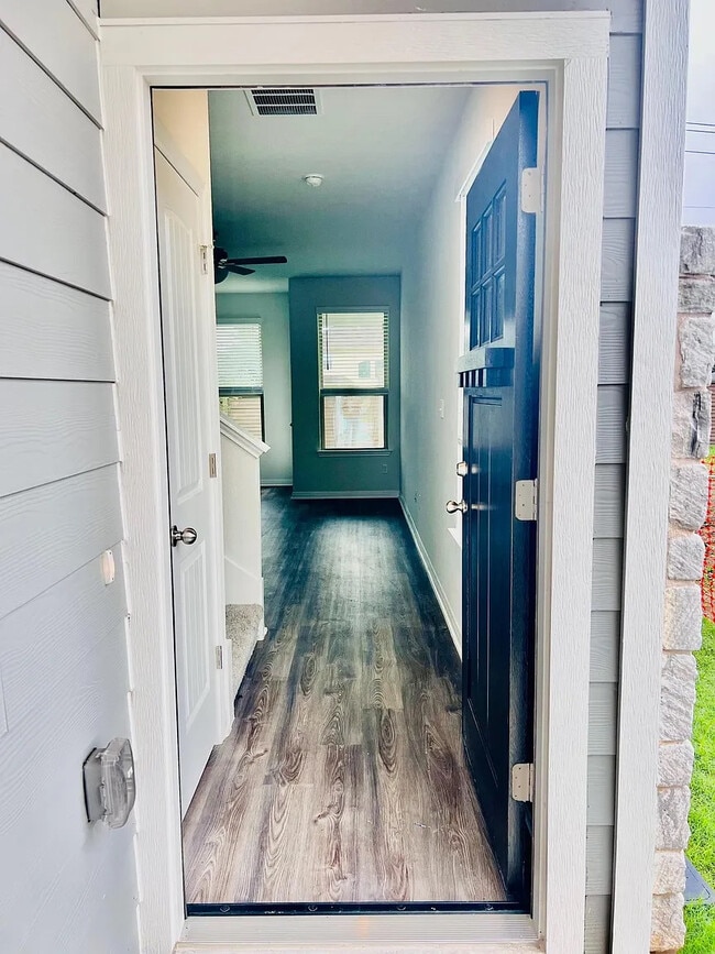 Building Photo - Room in Townhome on Cowbird Path