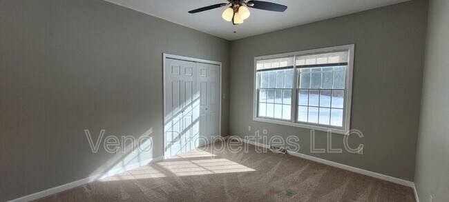 Building Photo - 2057 Rowley Rd