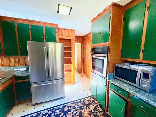 Building Photo - 1773 6 Mile Hwy