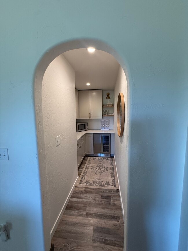 Building Photo - 301 Sandy Ridge Rd