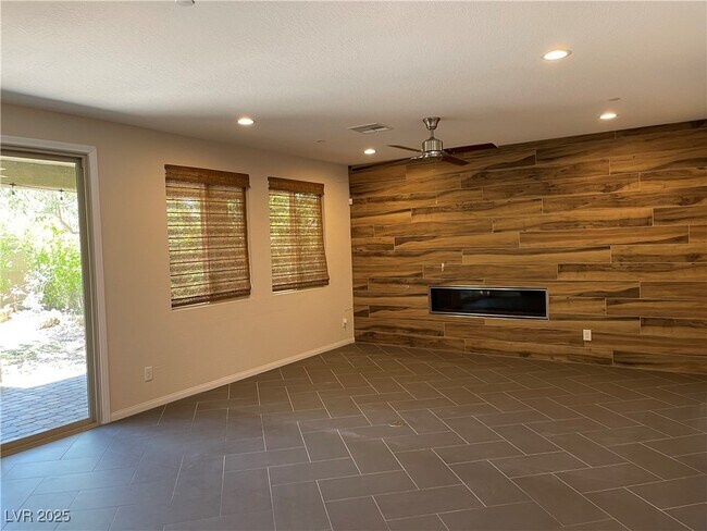 Building Photo - 3073 Hushed Sonnet Ave