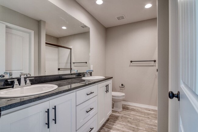 Building Photo - Nearly New 3 Bedroom 2 Bath Home!!!