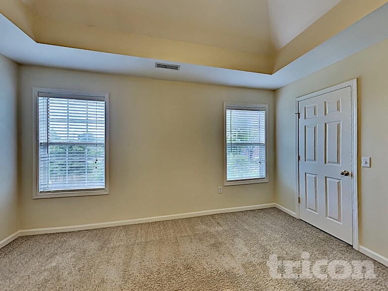 Building Photo - 2014 Trenton Dr