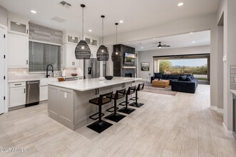 Building Photo - 6615 E Libby St