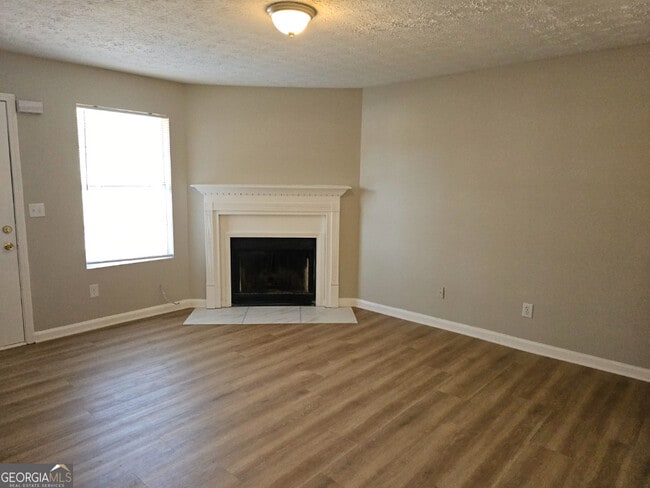 Building Photo - 210 Sabal Dr
