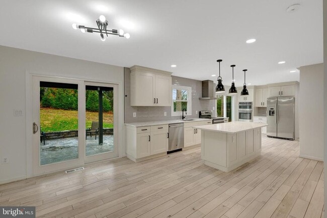 Building Photo - 1108 Bellview Rd