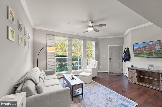 Building Photo - 43846 Artsmith Terrace