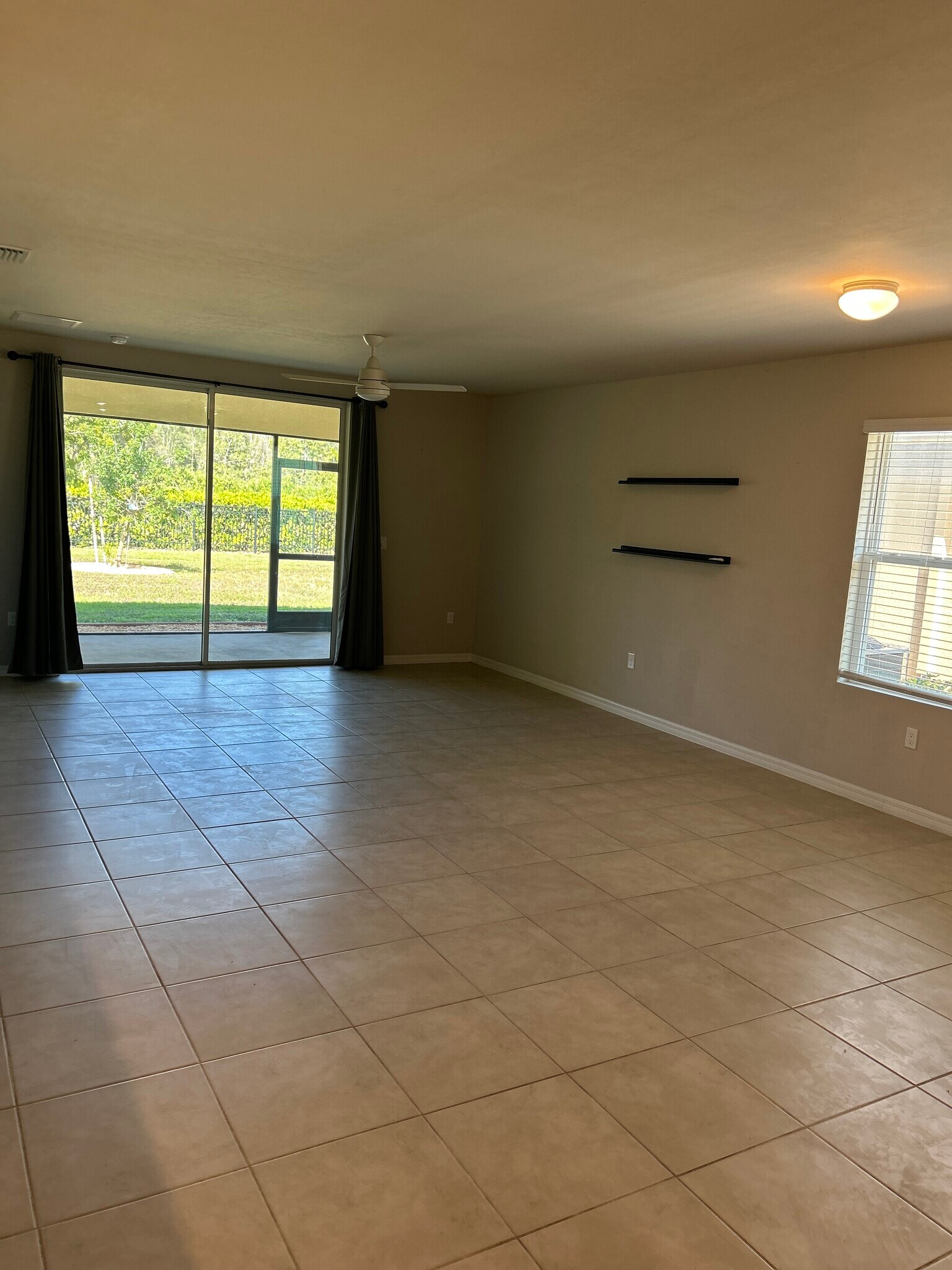 Living Room/Dining Area - 25152 E Lenox Cir