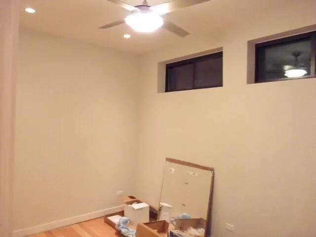 King size bedroom - 1423 N Cleaver St