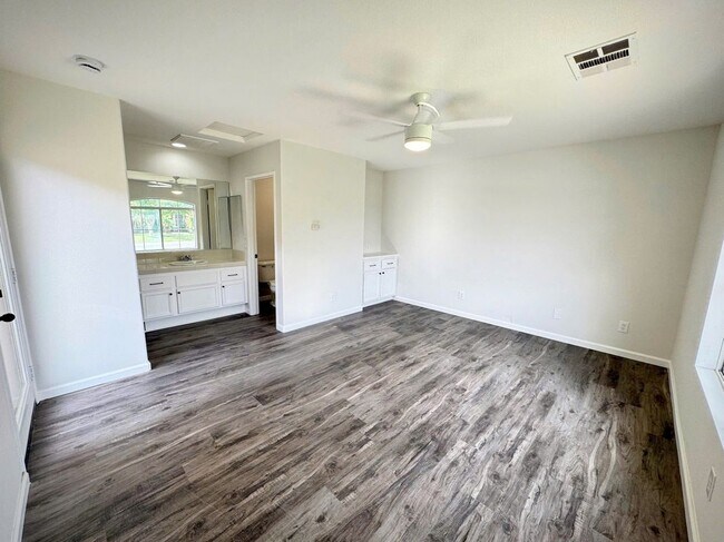 Building Photo - 81464 Avenida Esmeralda
