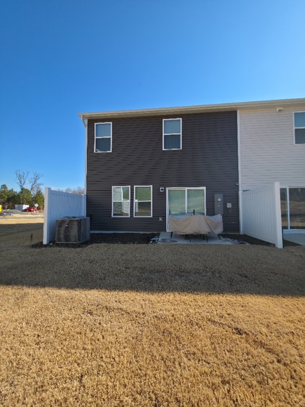 Building Photo - 1173 Abbott St