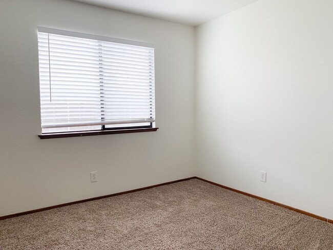 Building Photo - Charming 3 Bedroom 2 Bath Home in the Pock...