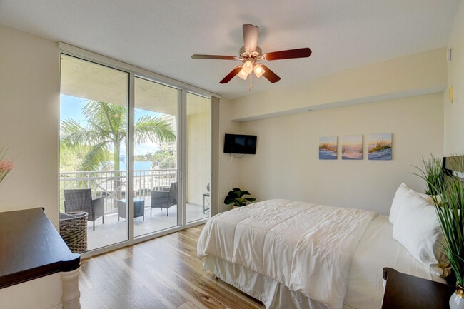 Building Photo - 350 N Federal Hwy