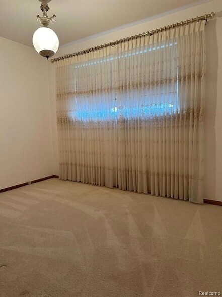 Building Photo - 4211 Gunther Dr