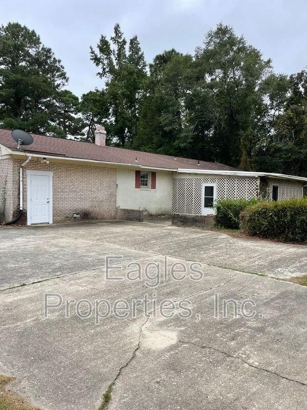Building Photo - 276 Spring Bank Rd