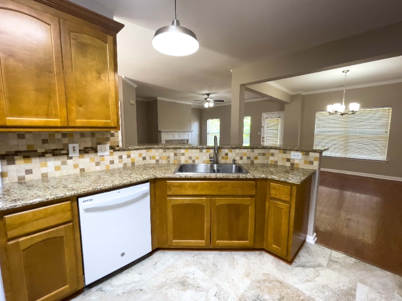 Building Photo - 107 Barrington Ct