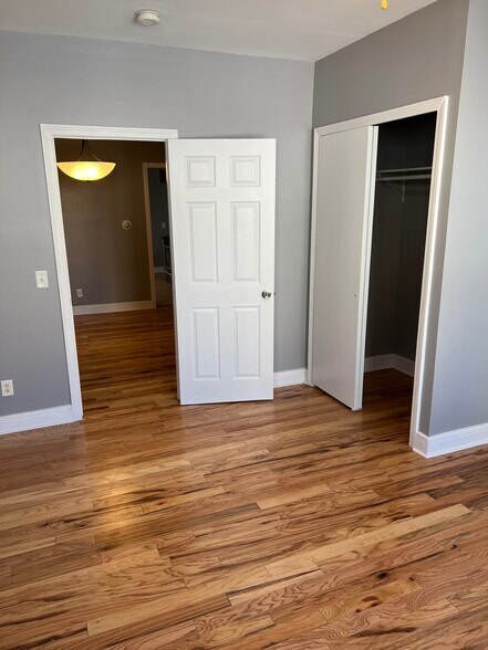 Building Photo - 498 Washington Ave