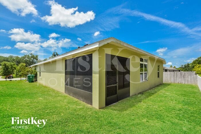 Building Photo - 111 Park Hurst Ln
