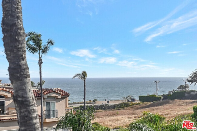 Building Photo - 6442 Lunita Rd