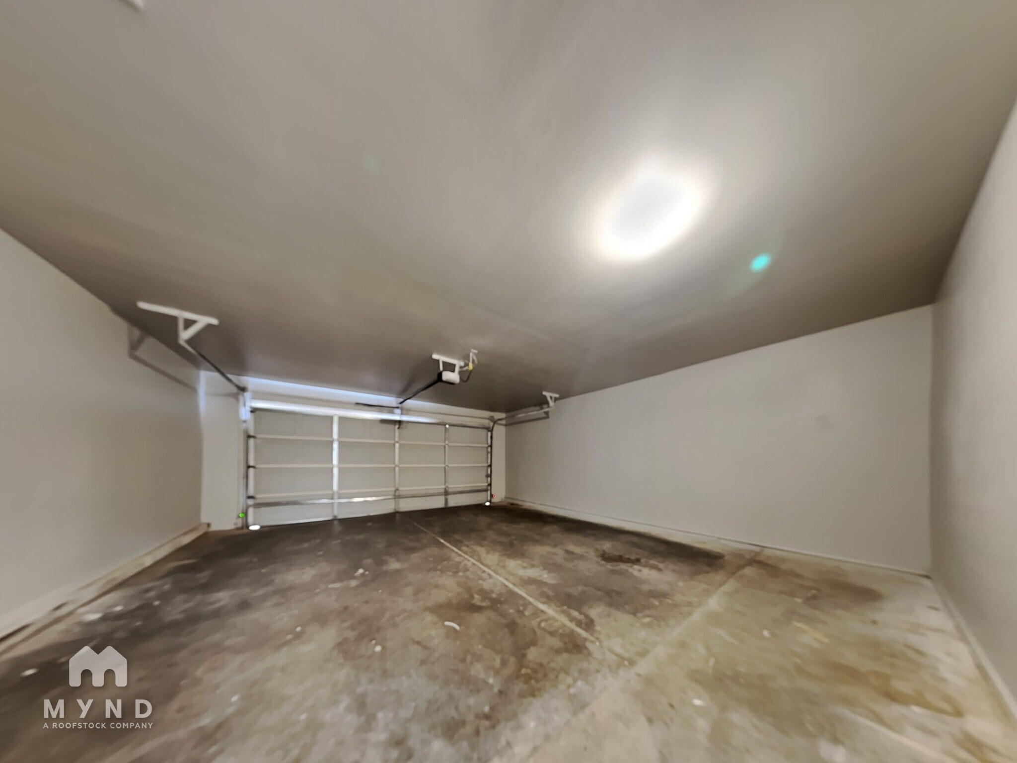 Building Photo - 311 N Chicago Ave