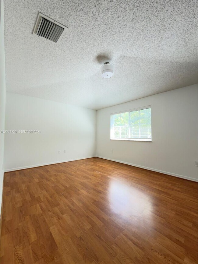 Building Photo - 8725 SW 158th Pl
