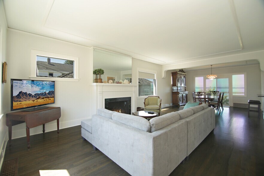 Building Photo - 1112 Grand Ave