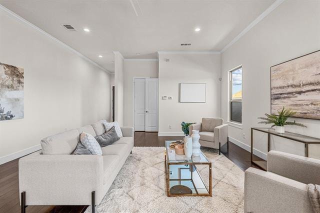 Building Photo - 600 Melba St