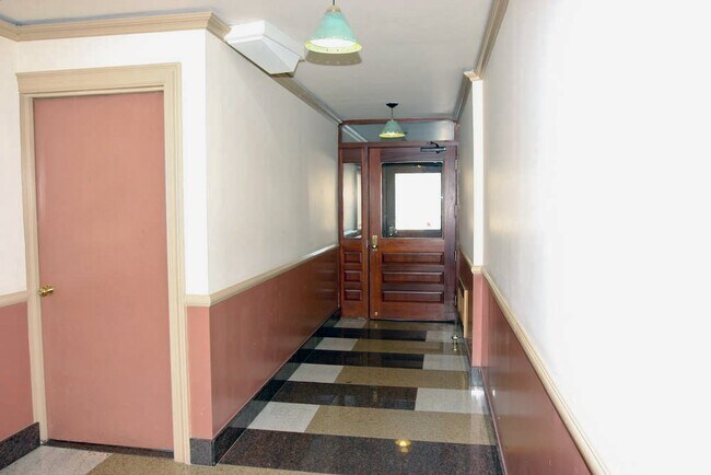 Building Photo - 655 Second Avenue