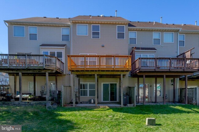 Building Photo - 6155 Early Autumn Dr
