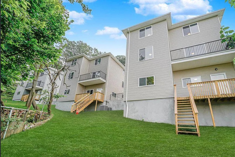 Building Photo - 17 Cunard Ave