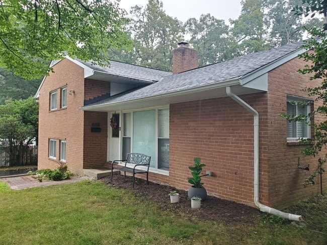 Building Photo - 7010 Leesville Blvd