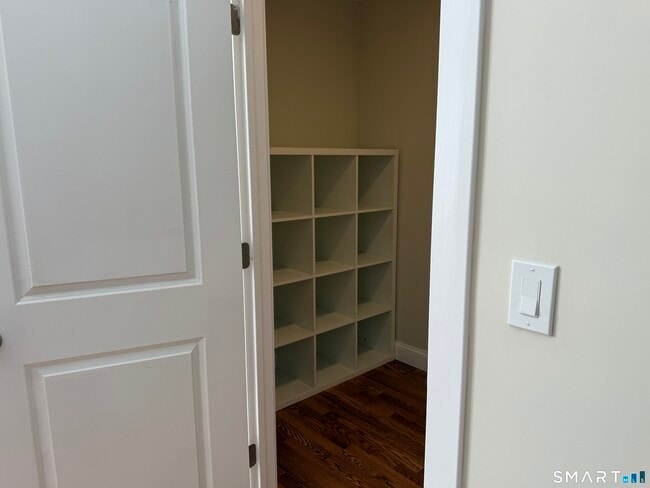 Building Photo - 3 Pam Bar Rd