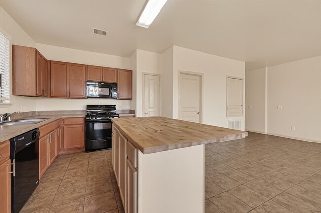 Building Photo - 19507 Midnight Glen Dr