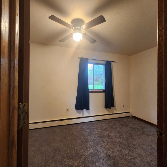 Bedroom Angle #1 - 1208 Tower BlVD
