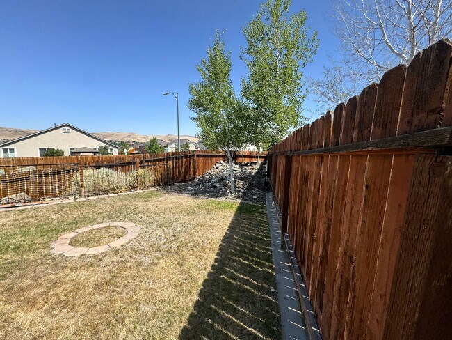 Building Photo - 4727 El Cap Ct