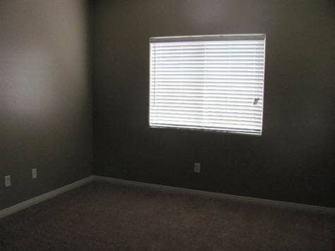 Building Photo - Southwest 4 bedroom 2 bath