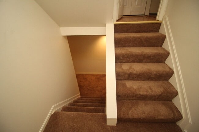 Building Photo - Beautiful 2bd/2ba Historic Butcher's Hill w/ CAC and W/D! --Available 7/15!