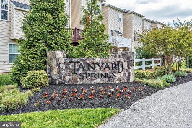 Building Photo - 7568 Stonehouse Dr