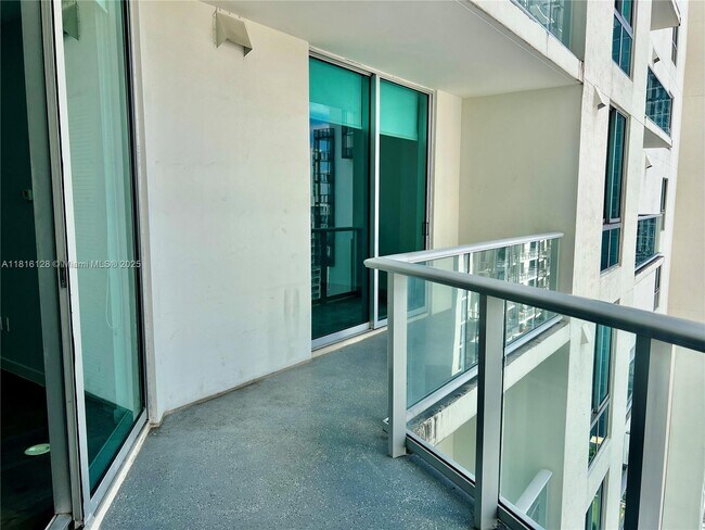 Building Photo - 300 S Biscayne Blvd