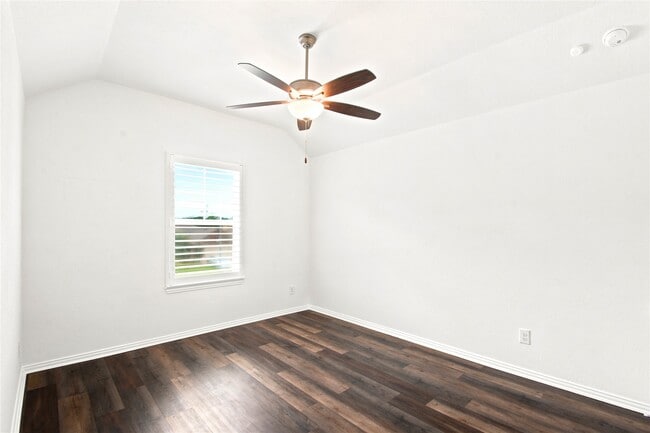 Building Photo - 1202 Vilamoura Ct